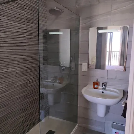 公寓 Sun, Sea & Salt - Luxury 梅利哈